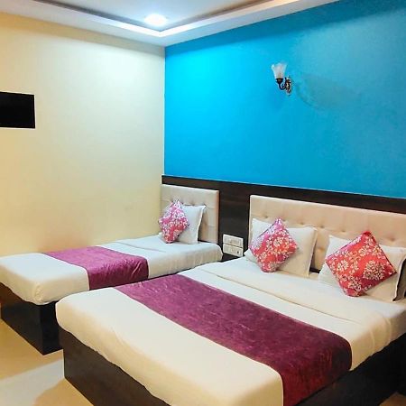 Hotel Golden Galaxy - Santacruz East 뭄바이 외부 사진