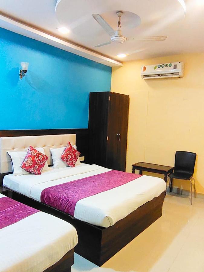 Hotel Golden Galaxy - Santacruz East 뭄바이 외부 사진