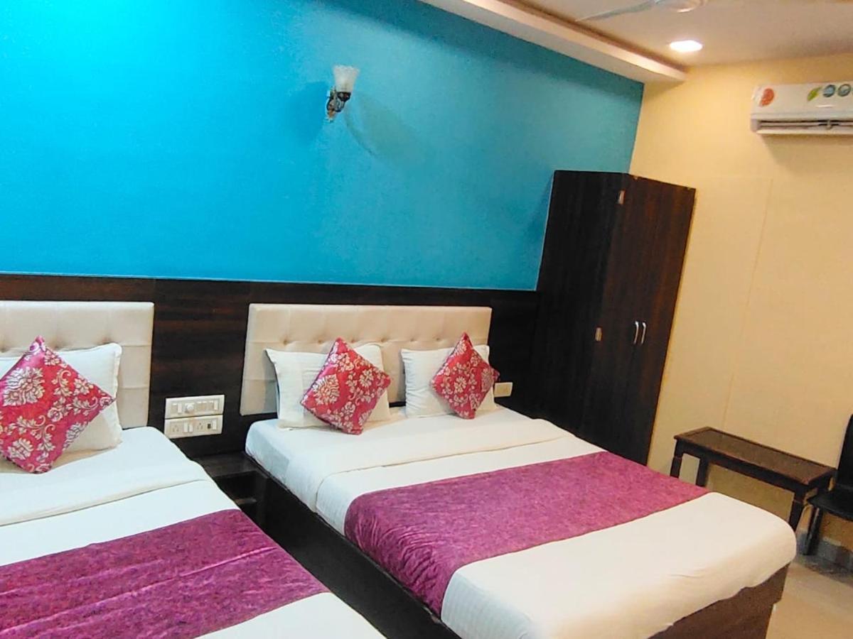 Hotel Golden Galaxy - Santacruz East 뭄바이 외부 사진