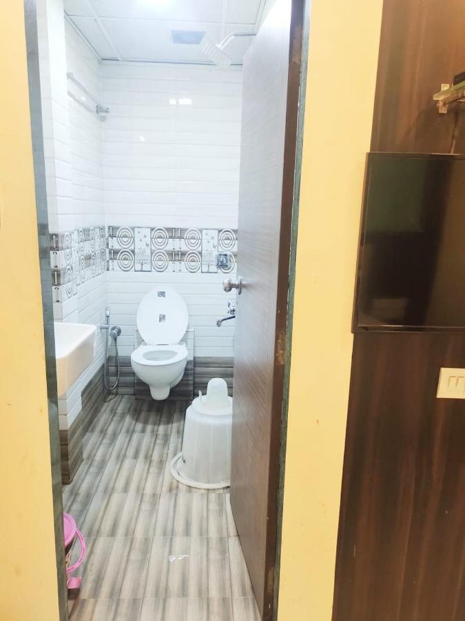 Hotel Golden Galaxy - Santacruz East 뭄바이 외부 사진